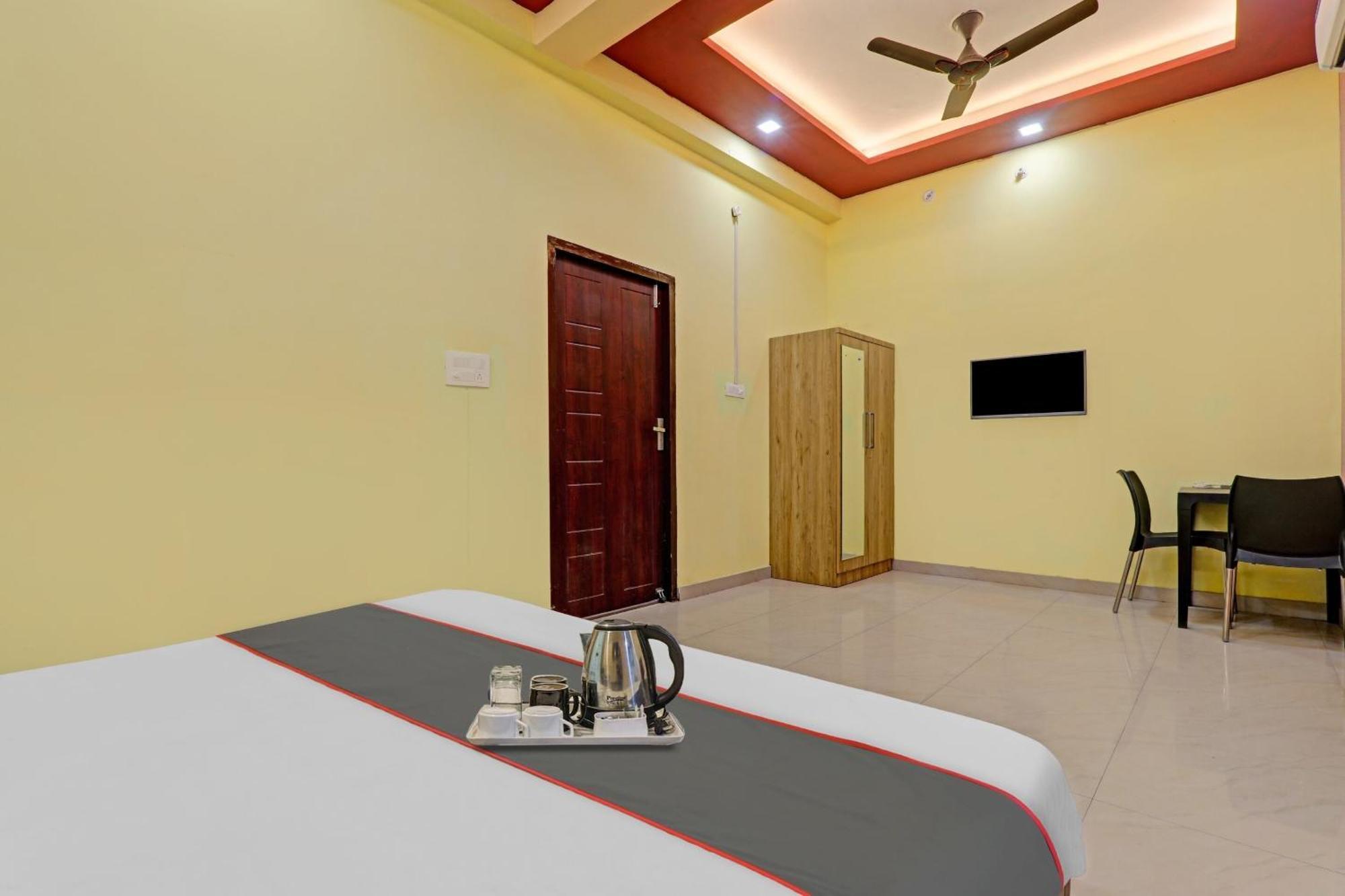 Capital O Phenix Elite Near Phoenix United Lucknow Exterior photo