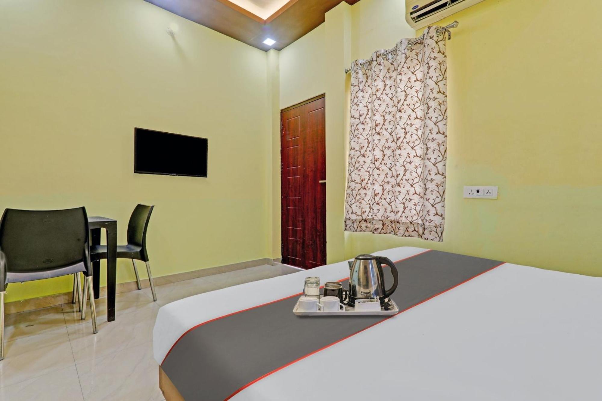Capital O Phenix Elite Near Phoenix United Lucknow Exterior photo