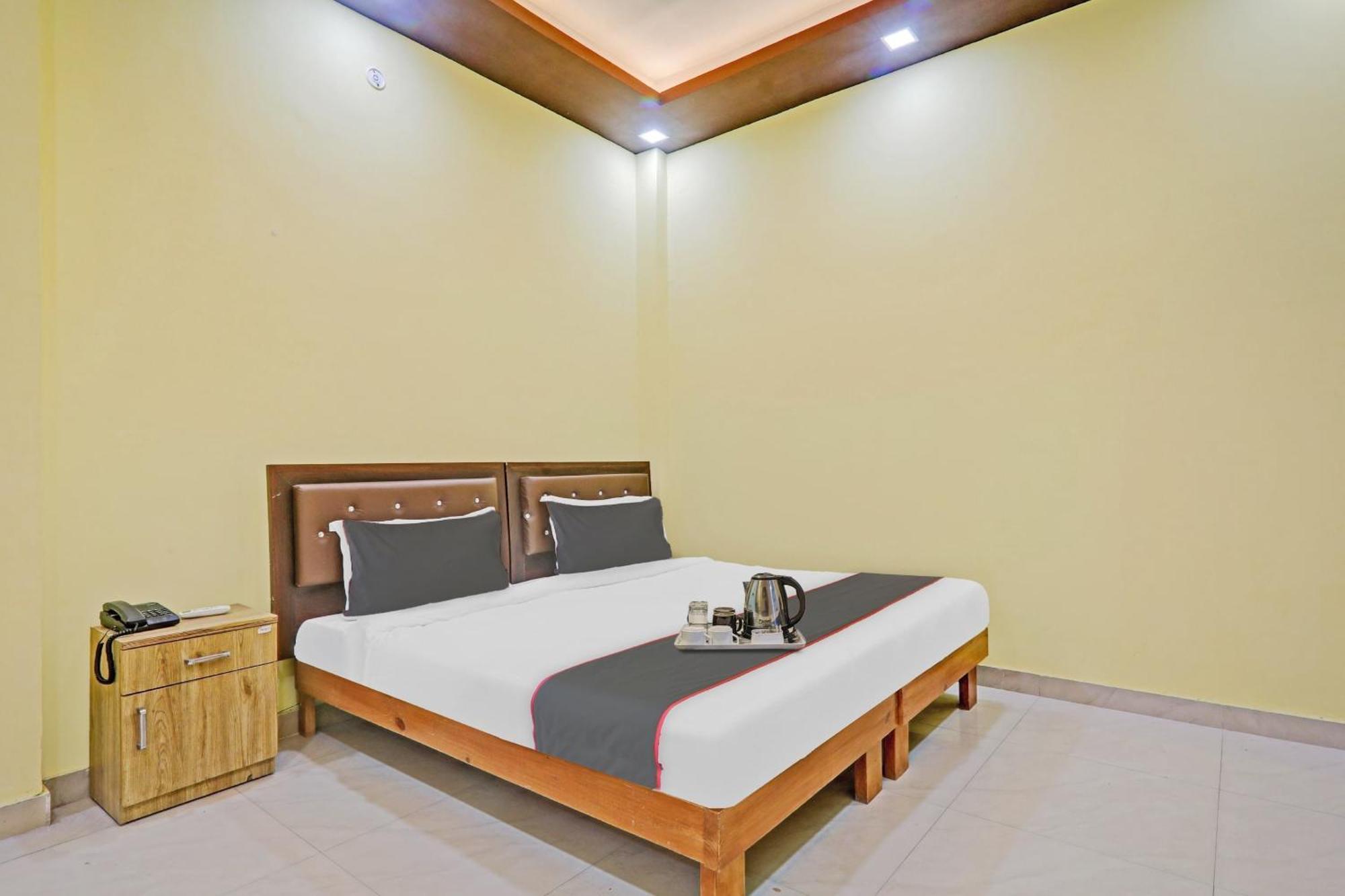 Capital O Phenix Elite Near Phoenix United Lucknow Exterior photo